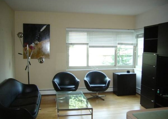 Apartments Near Downtown Seattle conveniently Located 1 Bedroom Condo at The Elektra at $1550 and half months' rent free!