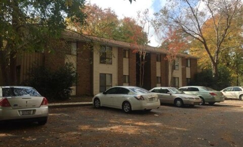 Apartments Near Charzanne Beauty College 103 Windtree Ct. for Charzanne Beauty College Students in Greenwood, SC