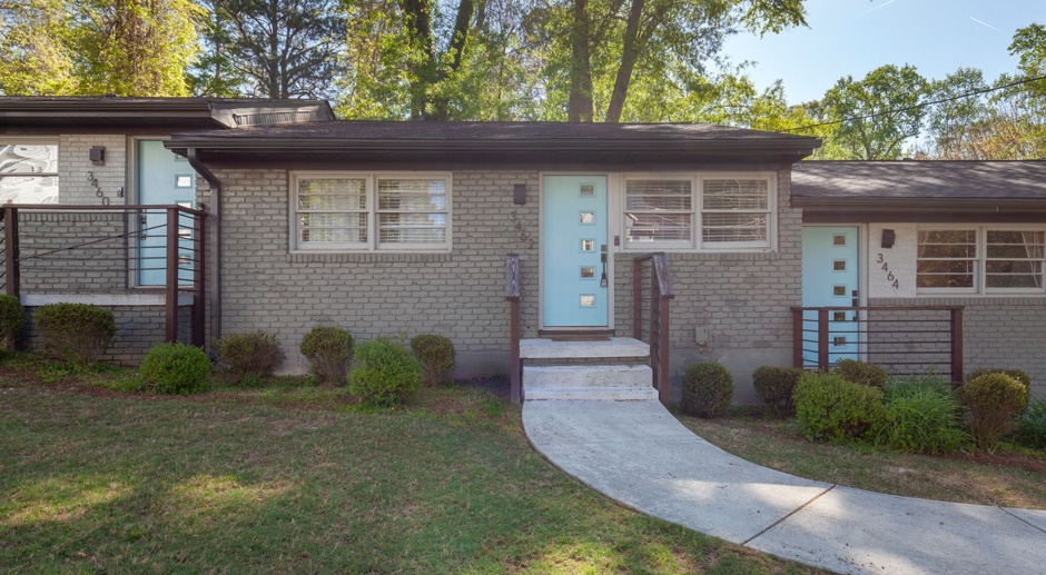 Beautifully Renovated 2/1 w/ Large Deck & 1 mi. From Woodward Academy!