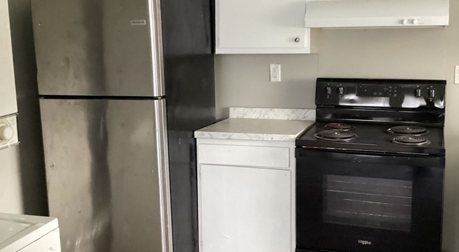 3 Bedroom Duplex - Newly Renovated - Downtown Wilmington!