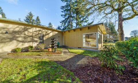 Houses Near PLU Lake Stielacoom 2 Bedroom for Pacific Lutheran University Students in Tacoma, WA