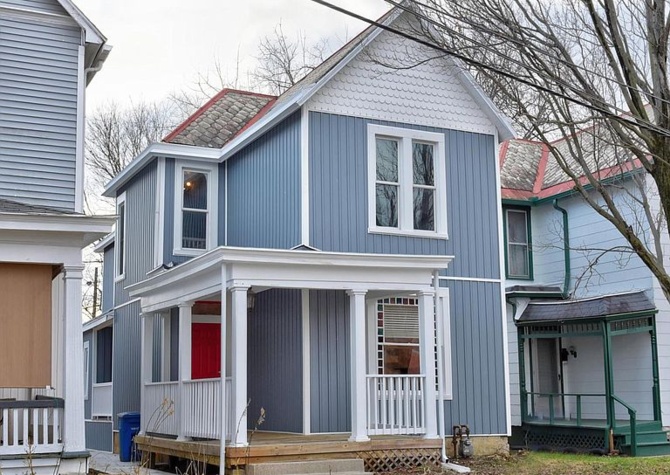 Houses Near Fantastic renovation on this 4 bd. 2.5 bath, Victorian In Olde Town
