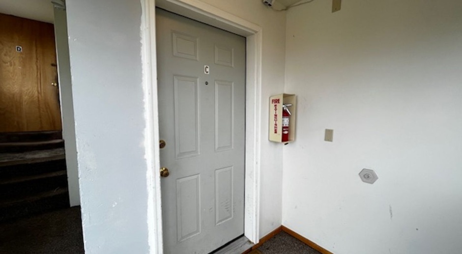 4 bedroom 2 bath unit close to WWU and downtown