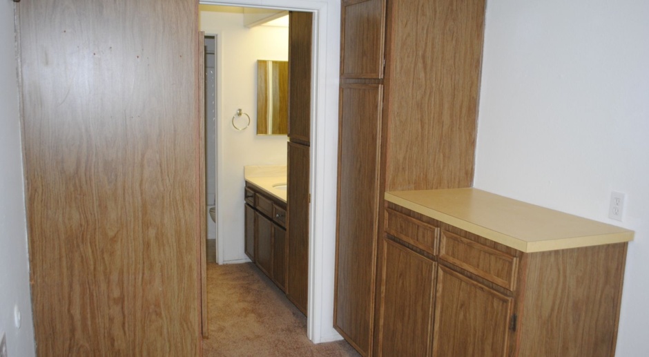 Move in Ready! 1 Bedroom 1 Bathroom Condo in La Mesa