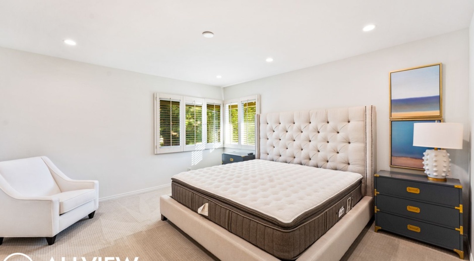 Stunning 5 Bed/3 Bath Home Located in the Heart of Costa Mesa 