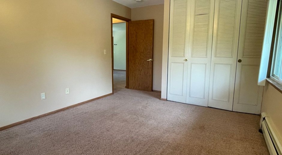 Bloomington Upper Level Apartment, Garage and Parking Space Included, Pet Free Building, One Month Free