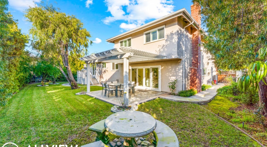 Stunning 5 Bed/3 Bath Home Located in the Heart of Costa Mesa 